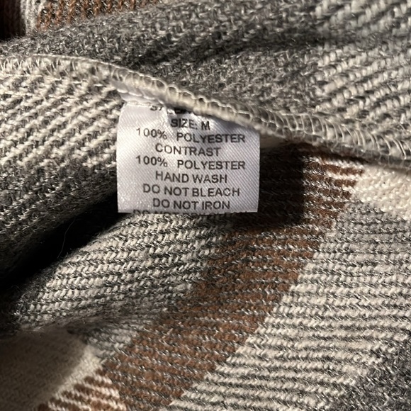 Shacket size medium - Picture 4 of 4